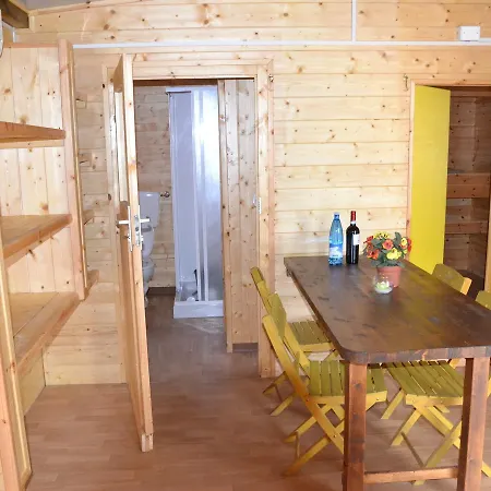 Chalet 4 1 Σαλέ *